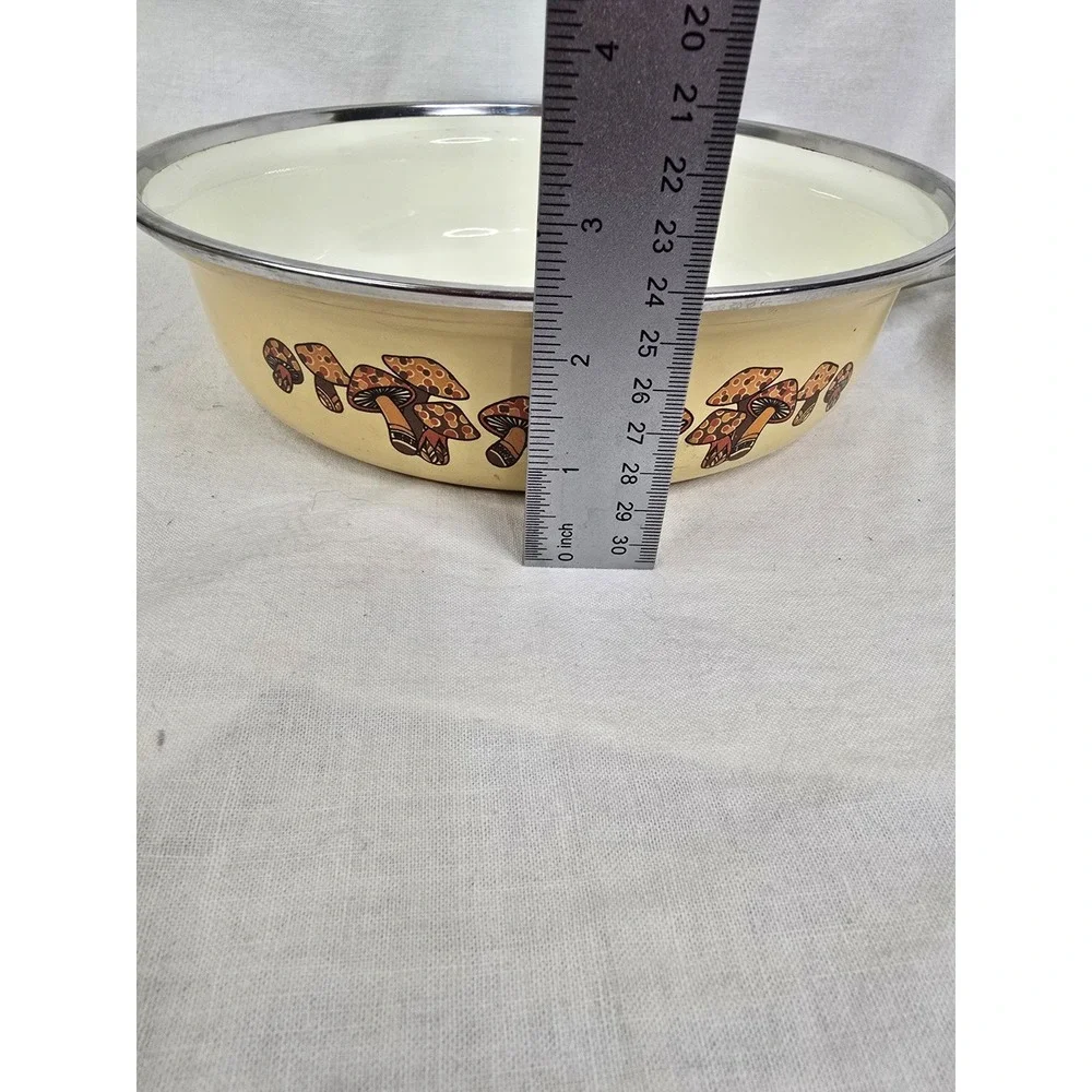 Vintage MARUBISHI Mushroom‎ Enamelware Cookware 9.5